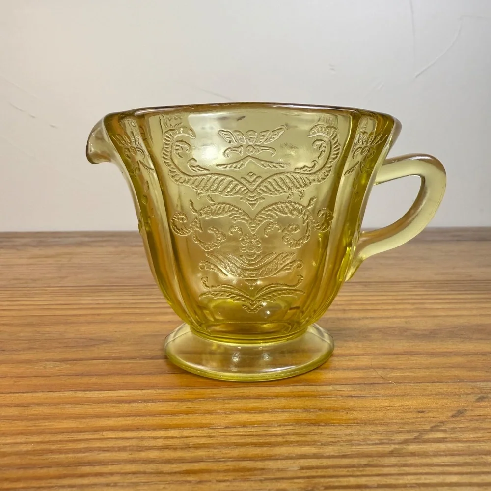 Vintage Federal Glass Patrician "Spoke" Creamer & Sugar Set |  Depression Glass - Picture 14 of 14